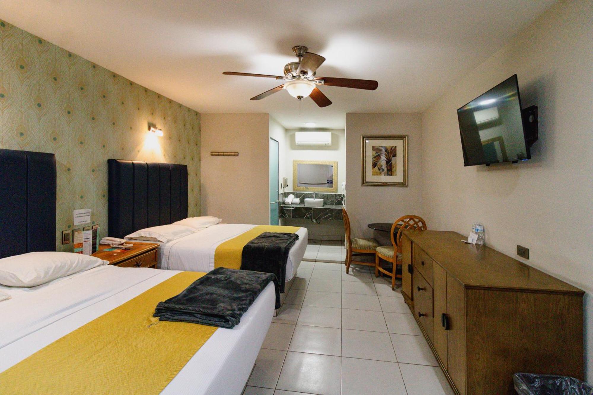 Hotel Maioris El Diez Culiacán Dış mekan fotoğraf